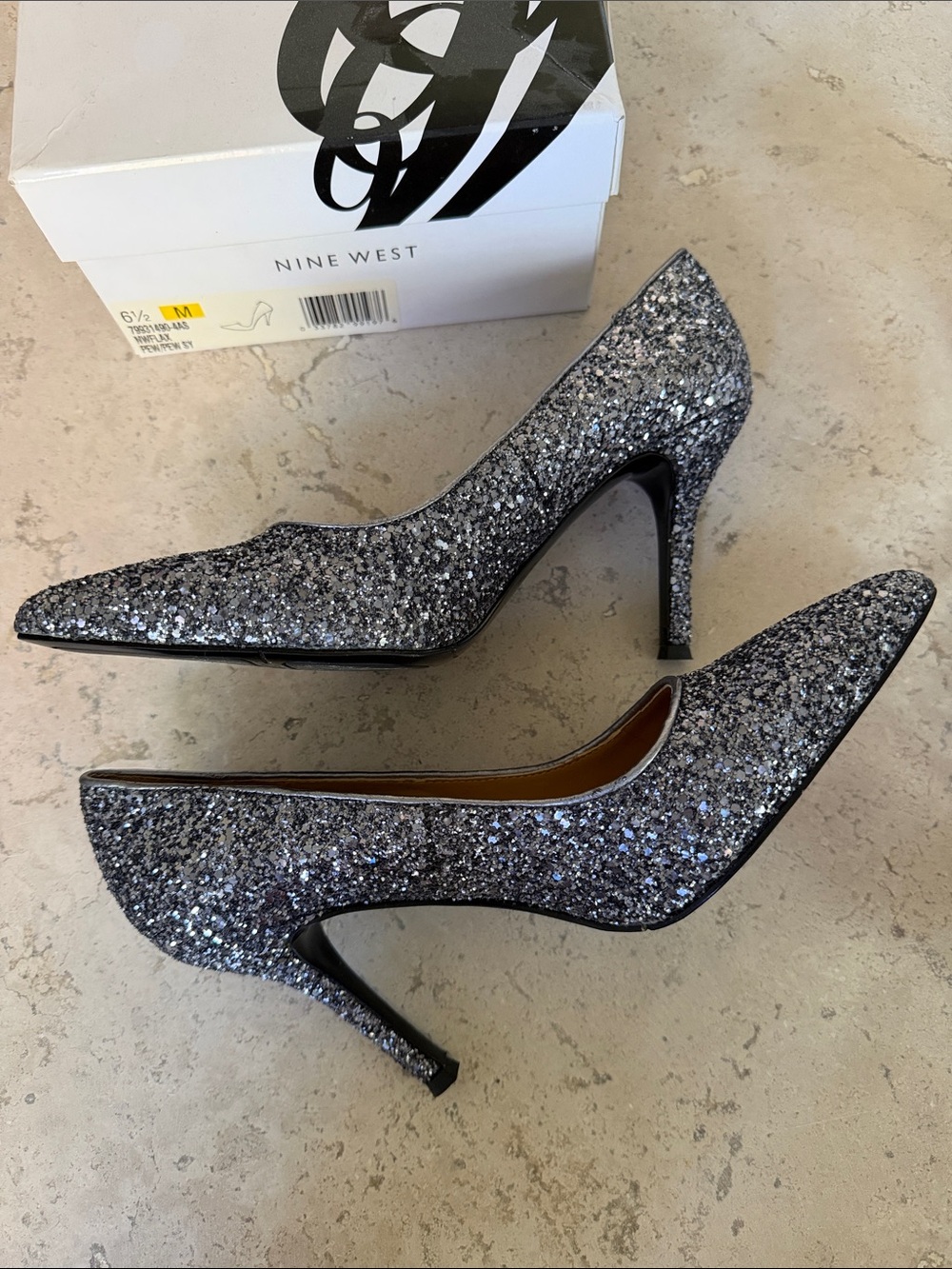EUC NINE WEST Glitter Pointed Toe Pumps Heels Silver Pewter Gunmetal Metallic - Picture 4 of 6